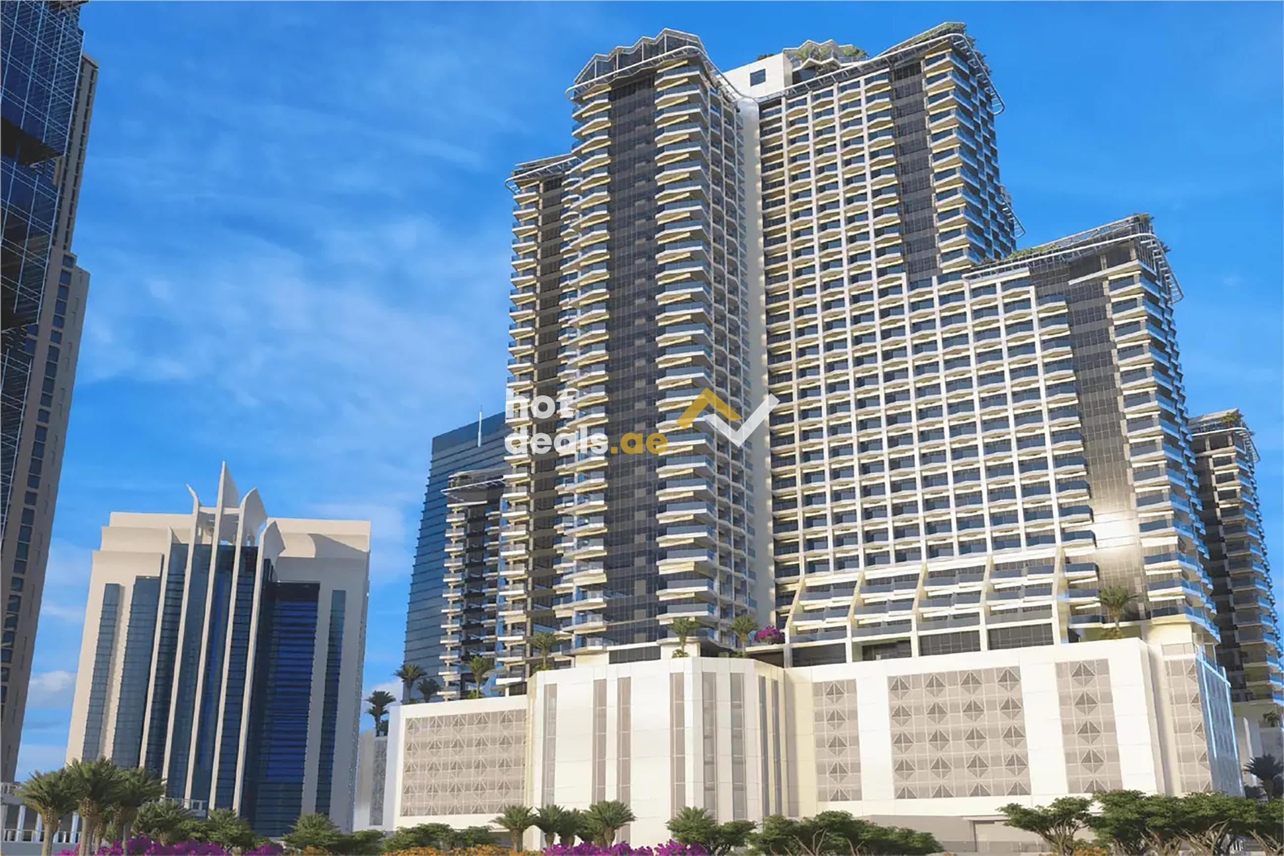 RESALAE I MID FLOOR I DIRECT LAKE VIEW