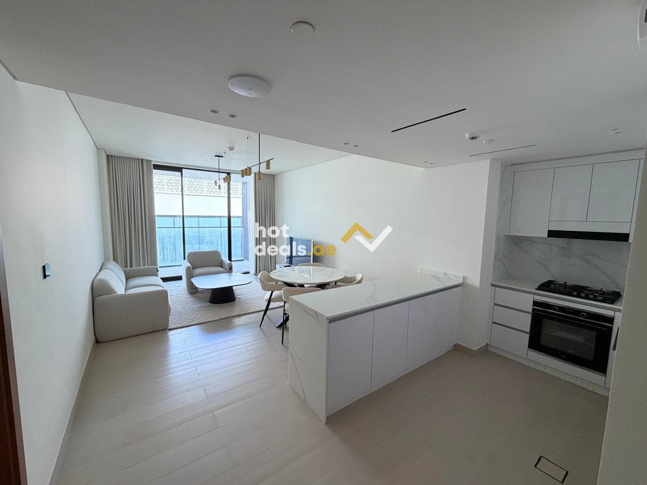 SPACIOUS | FURNISHED | BRNAD NEW | LAUNDRY ROOM